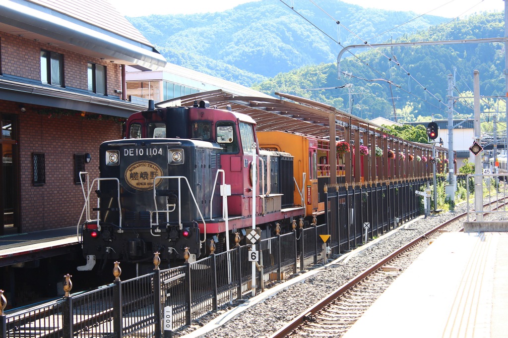 Sagano Romantic Train / Sagano Scenic Railway [Kyoto]